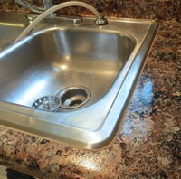 Caulking sink after Giani Granite Paint