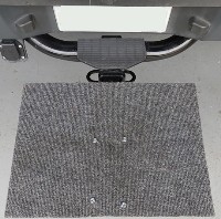 Dog step for trailer hitch